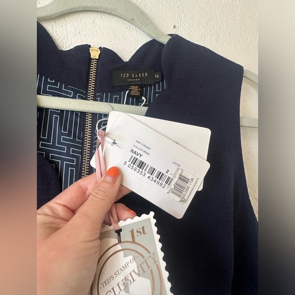 Ted Baker London Navy Scallop Trim V Neck Sheath Dress Sleeveless New - Picture 3 of 9